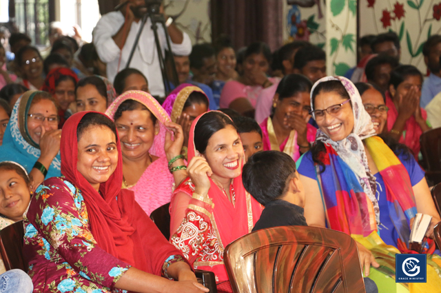 Hundreds flocked into the Blessing Prophetic Prayer on May 25th and 27th, 2018 at Bethesda International Ministry Prayer Hall in Belgaum, Karnataka. The Prayer meetings were a source of transformation for many a people from Bondage and Sickness. 